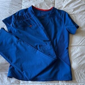 Cherokee Infinity Scrub Set, small top/medium bottoms